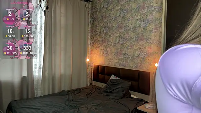 LoraDavi online show from April 27, 6:11 am