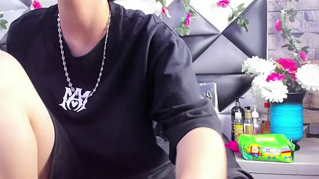 Megan Thompson  online show from November 12, 2:12 am