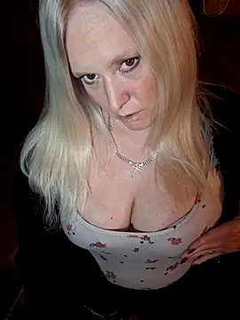 Bouncy-Bella28X online show from January 31, 11:03 pm