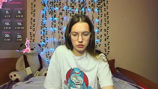 ShalinaMontana online show from December 2, 4:35 pm