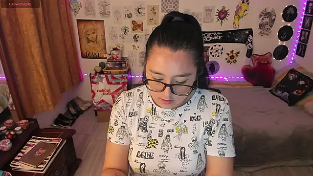 Cherry blush  online show from March 3, 11:43 pm