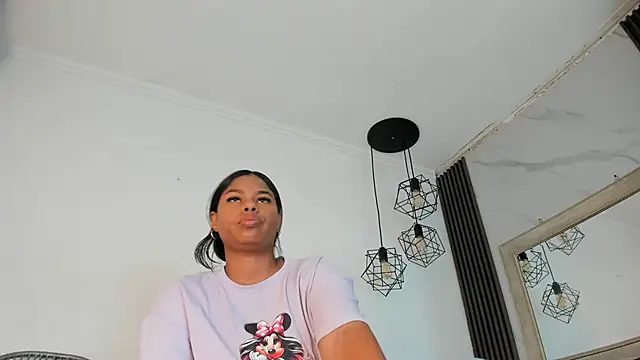Snapshot of keyla_mejia chatting on May 11, 12:11 pm keyla mejia online show from May 11, 12:11 pm