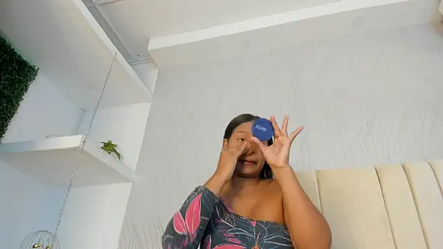 Snapshot of keyla_mejia chatting on May 16, 12:15 pm keyla mejia online show from May 16, 12:15 pm