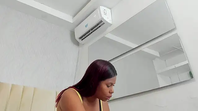 Snapshot of keyla_mejia chatting on July 27, 12:01 pm keyla mejia online show from July 27, 12:01 pm
