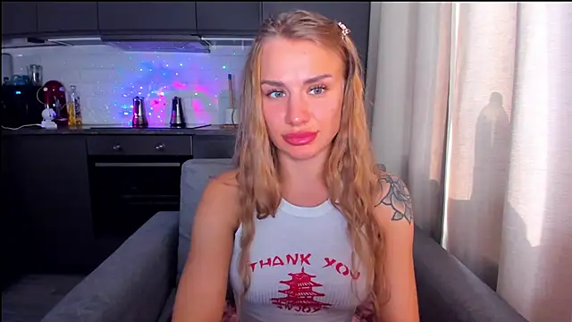 Snapshot of MashaFromRussia__ chatting on September 14, 7:51 am MashaFromRussia   online show from September 14, 7:51 am