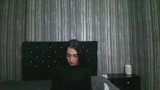 Snapshot of Alicee_Moonn chatting on May 29, 7:45 pm Alicee Moonn online show from May 29, 7:45 pm