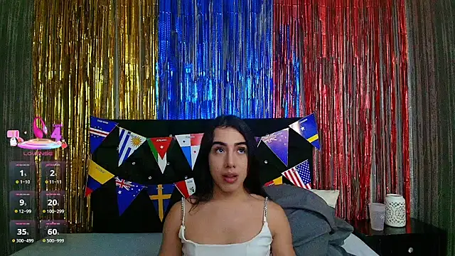 Snapshot of Alicee_Moonn chatting on June 12, 8:30 pm Alicee Moonn online show from June 12, 8:30 pm