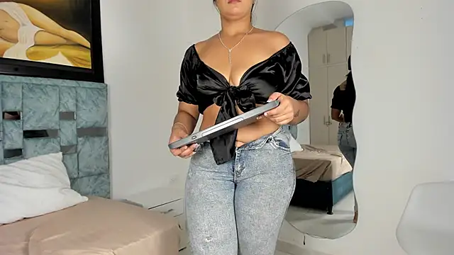 tamara lovv online show from November 5, 12:16 pm