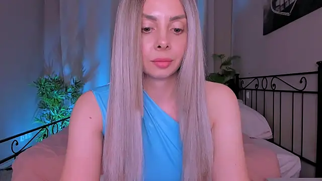 Snapshot of VelvetEliza chatting on July 23, 8:18 pm VelvetEliza online show from July 23, 8:18 pm