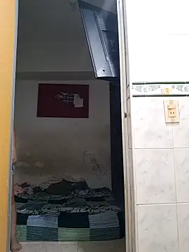 Snapshot of SweettyNaugthy chatting on September 21, 7:10 am SweettyNaugthy online show from September 21, 7:10 am