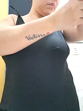 Snapshot of SweettyNaugthy chatting on September 28, 7:36 am SweettyNaugthy online show from September 28, 7:36 am