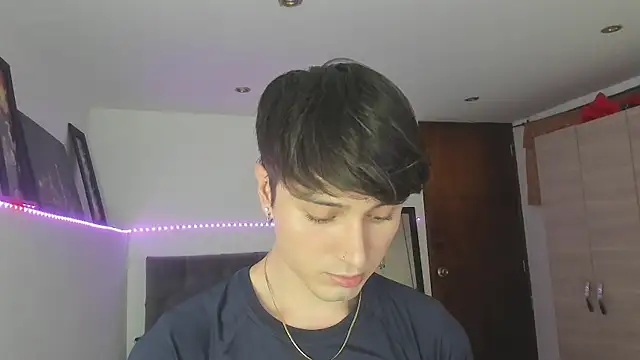 stevve 14 online show from January 9, 4:04 am