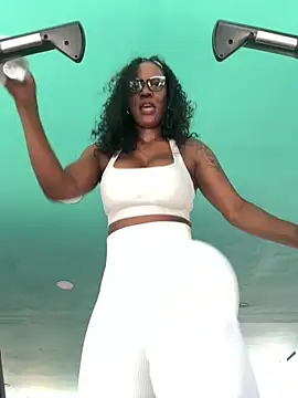 Bustykeyla online show from June 9, 5:02 pm