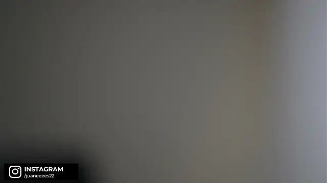 Snapshot of DeusbelliS chatting on March 30, 12:33 am DeusbelliS online show from March 30, 12:33 am