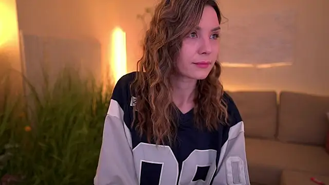 Snapshot of bryk_elise chatting on June 4, 8:26 pm bryk elise online show from June 4, 8:26 pm