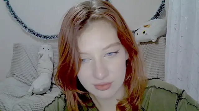 Lily Ember online show from December 15, 6:23 pm