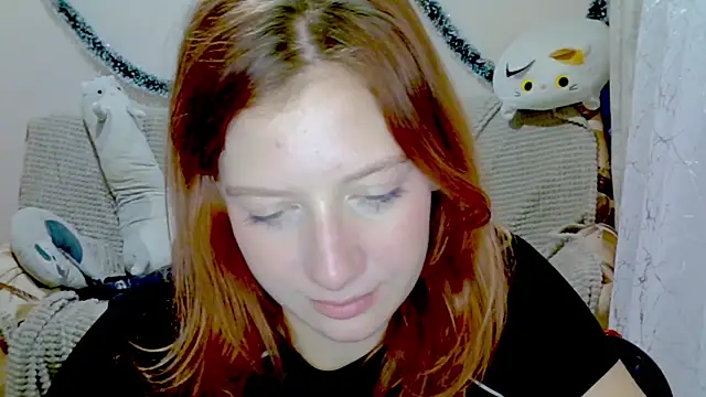 Lily Ember online show from December 17, 7:09 pm