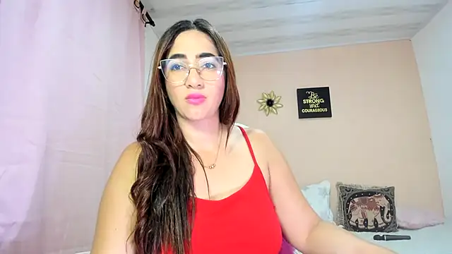 TamiDesire online show from June 12, 5:12 pm
