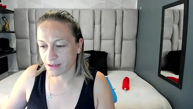 Charlot milf online show from February 28, 12:06 pm