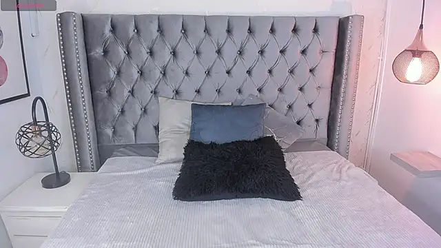 Anya Belth online show from October 26, 3:51 pm