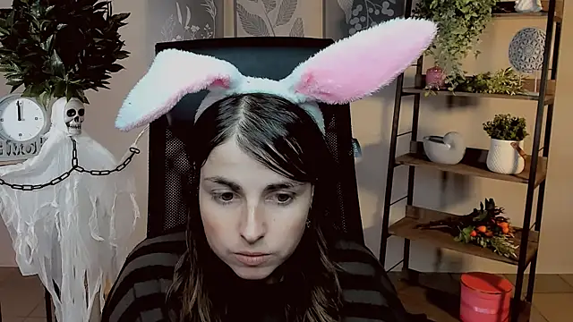 Snapshot of MartaEdams chatting on October 30, 6:15 am MartaEdams online show from October 30, 6:15 am