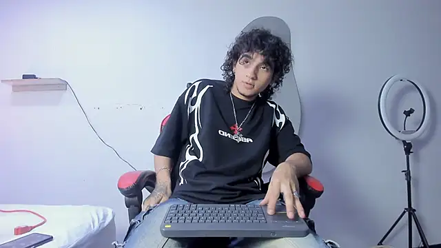 JackesTaylor online show from May 7, 5:57 am