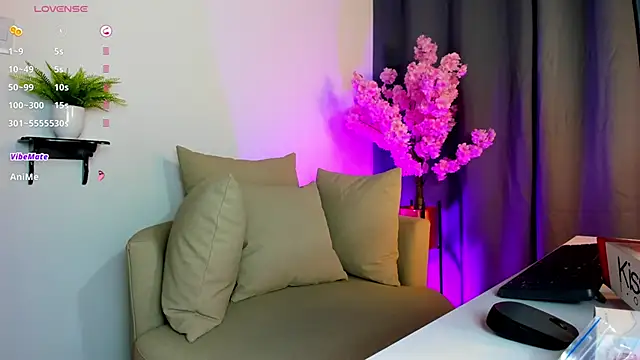 Snapshot of rahama_hott69 chatting on December 16, 3:33 am rahama hott69 online show from December 16, 3:33 am