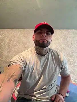 Snapshot of crazybarber69 chatting on November 21, 8:40 pm crazybarber69 online show from November 21, 8:40 pm