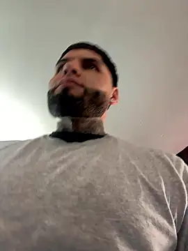 Snapshot of crazybarber69 chatting on January 9, 10:33 pm crazybarber69 online show from January 9, 10:33 pm