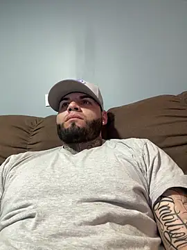 Snapshot of crazybarber69 chatting on February 5, 3:05 pm crazybarber69 online show from February 5, 3:05 pm