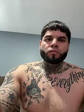 Snapshot of crazybarber69 chatting on February 9, 3:54 am crazybarber69 online show from February 9, 3:54 am