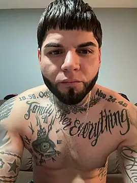 Snapshot of crazybarber69 chatting on February 11, 3:39 pm crazybarber69 online show from February 11, 3:39 pm