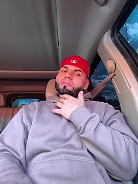 Snapshot of crazybarber69 chatting on March 7, 4:15 pm crazybarber69 online show from March 7, 4:15 pm