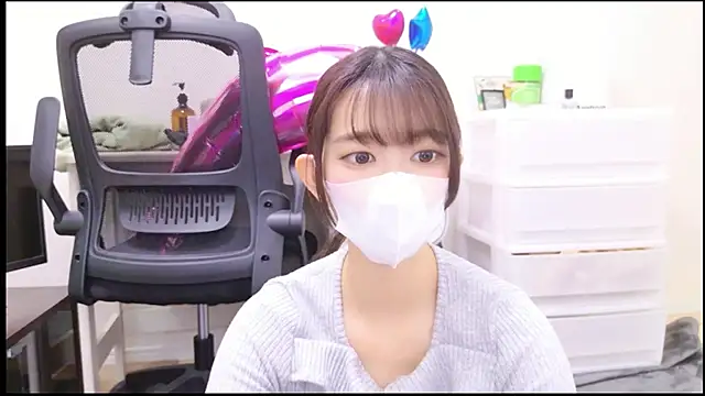 Snapshot of MAIMAI-club chatting on February 16, 1:51 pm MAIMAI-club online show from February 16, 1:51 pm