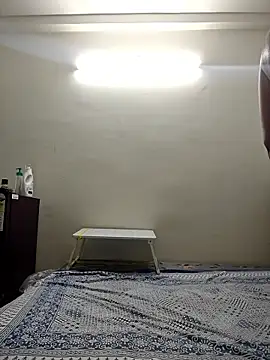 Snapshot of AHDaddy007 chatting on March 16, 4:18 am AHDaddy007 online show from March 16, 4:18 am