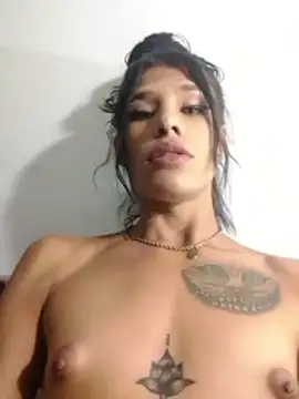 Snapshot of beautiful_taty chatting on December 20, 5:58 am beautiful taty online show from December 20, 5:58 am