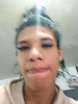 Snapshot of beautiful_taty chatting on March 7, 8:50 pm beautiful taty online show from March 7, 8:50 pm