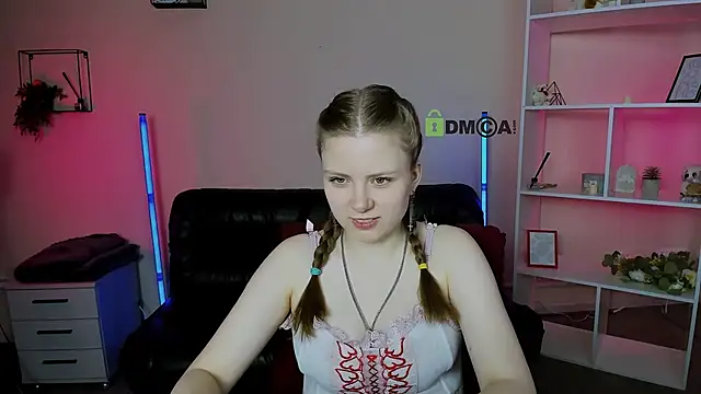 foxy tease  online show from November 16, 1:28 pm