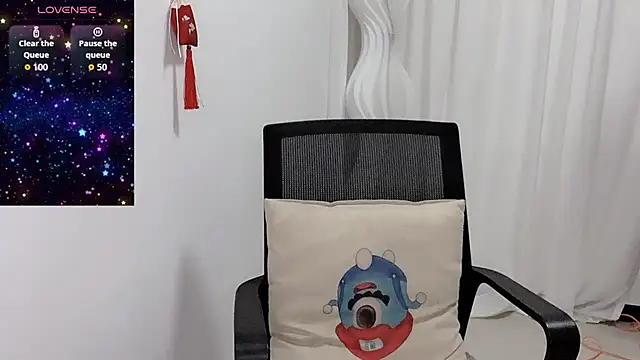 Snapshot of JackieBell chatting on October 24, 11:23 pm JackieBell online show from October 24, 11:23 pm