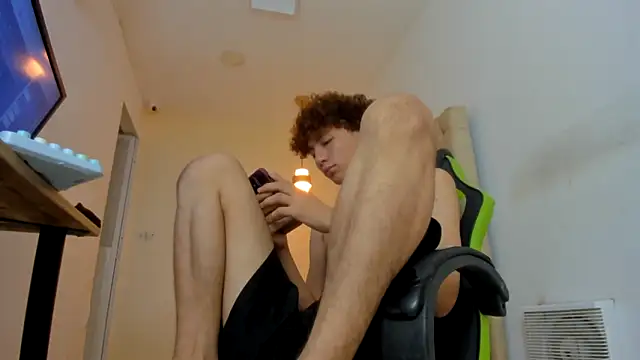 Darkknightx01 online show from November 30, 11:53 pm