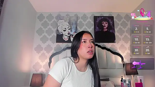 Snapshot of SarahMiler_ chatting on November 1, 7:49 pm SarahMiler online show from November 1, 7:49 pm