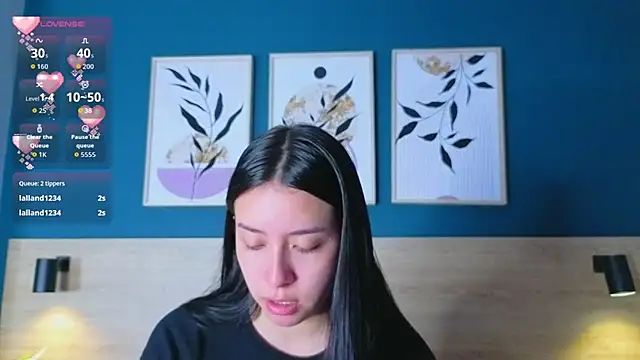 Snapshot of SarahMiler_ chatting on November 10, 7:57 pm SarahMiler online show from November 10, 7:57 pm