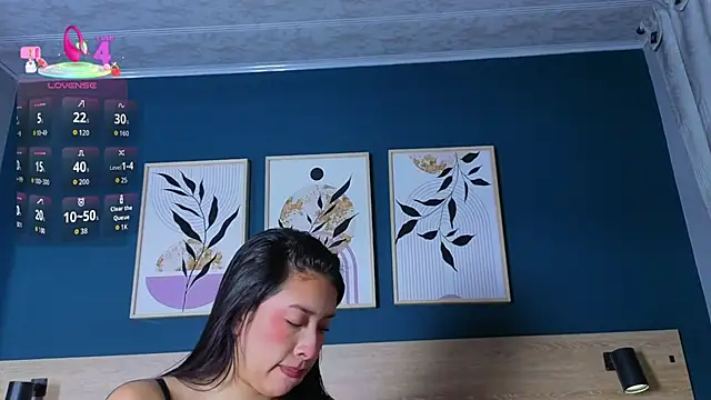 Snapshot of SarahMiler_ chatting on November 18, 7:51 pm SarahMiler online show from November 18, 7:51 pm