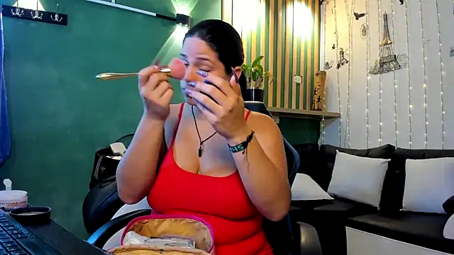 lucia ht online show from October 29, 3:53 am