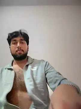 Snapshot of aka_big chatting on February 4, 11:16 am aka big online show from February 4, 11:16 am