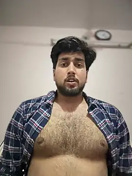 Snapshot of aka_big chatting on February 10, 7:40 pm aka big online show from February 10, 7:40 pm