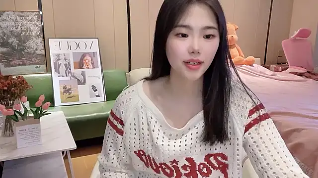 Snapshot of suki-1 chatting on September 9, 8:25 am suki-1 online show from September 9, 8:25 am