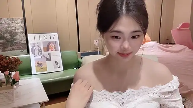 Snapshot of suki-1 chatting on September 26, 8:29 am suki-1 online show from September 26, 8:29 am