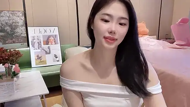 Snapshot of suki-1 chatting on September 28, 6:41 am suki-1 online show from September 28, 6:41 am