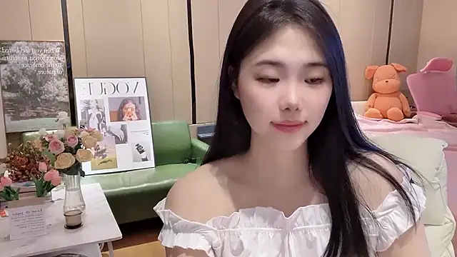 Snapshot of suki-1 chatting on October 6, 5:49 am suki-1 online show from October 6, 5:49 am